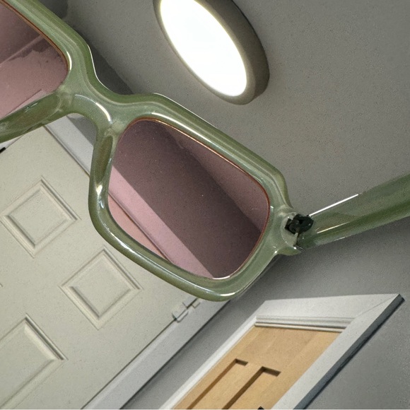 ASOS DESIGN beveled angular square sunglasses in milky green pink lenses - Picture 14 of 15